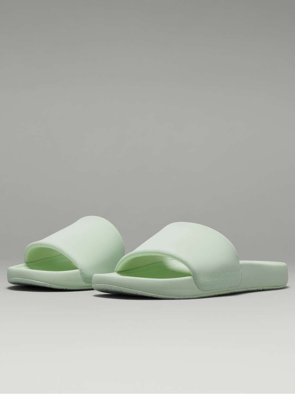 Lululemon Women’s Restfeel Light Green Slides - size 10